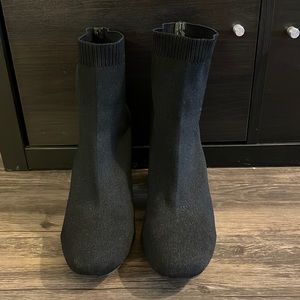 ⭐️ MIA Erika Booties